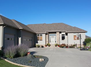 4831 2nd St SW, Moorhead, MN 56560