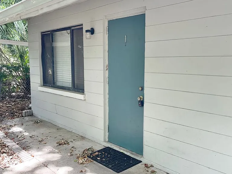 216 Orangeview Ln — Photo 5