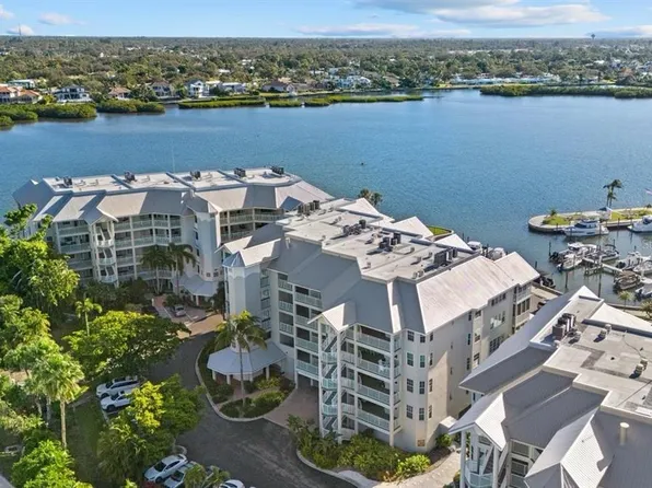 1260 Dolphin Bay Way APT 401, Sarasota, FL 34242