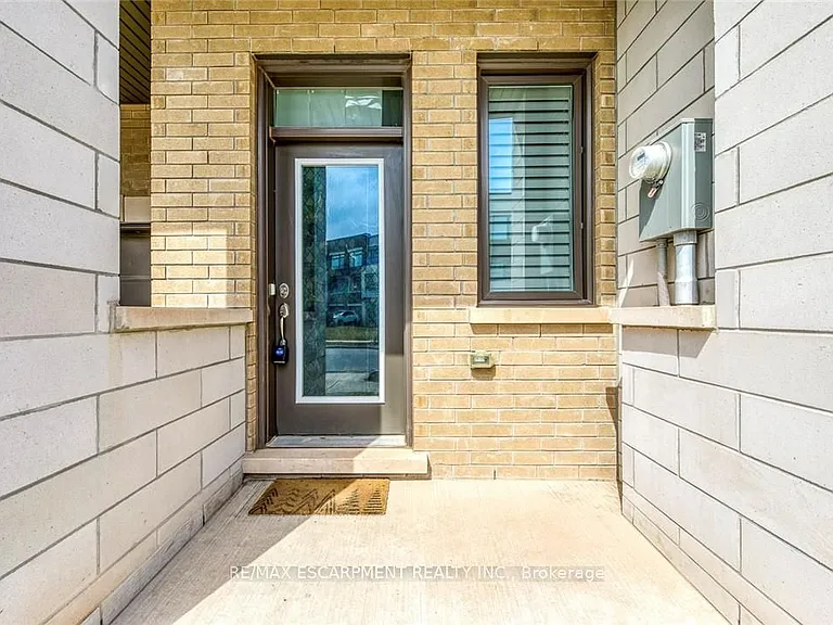 209 Fowley Dr — Photo 4