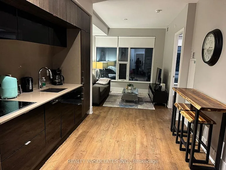 10 York St #2907 — Photo 38