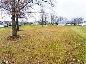 4th image of 428 Overlook Dr