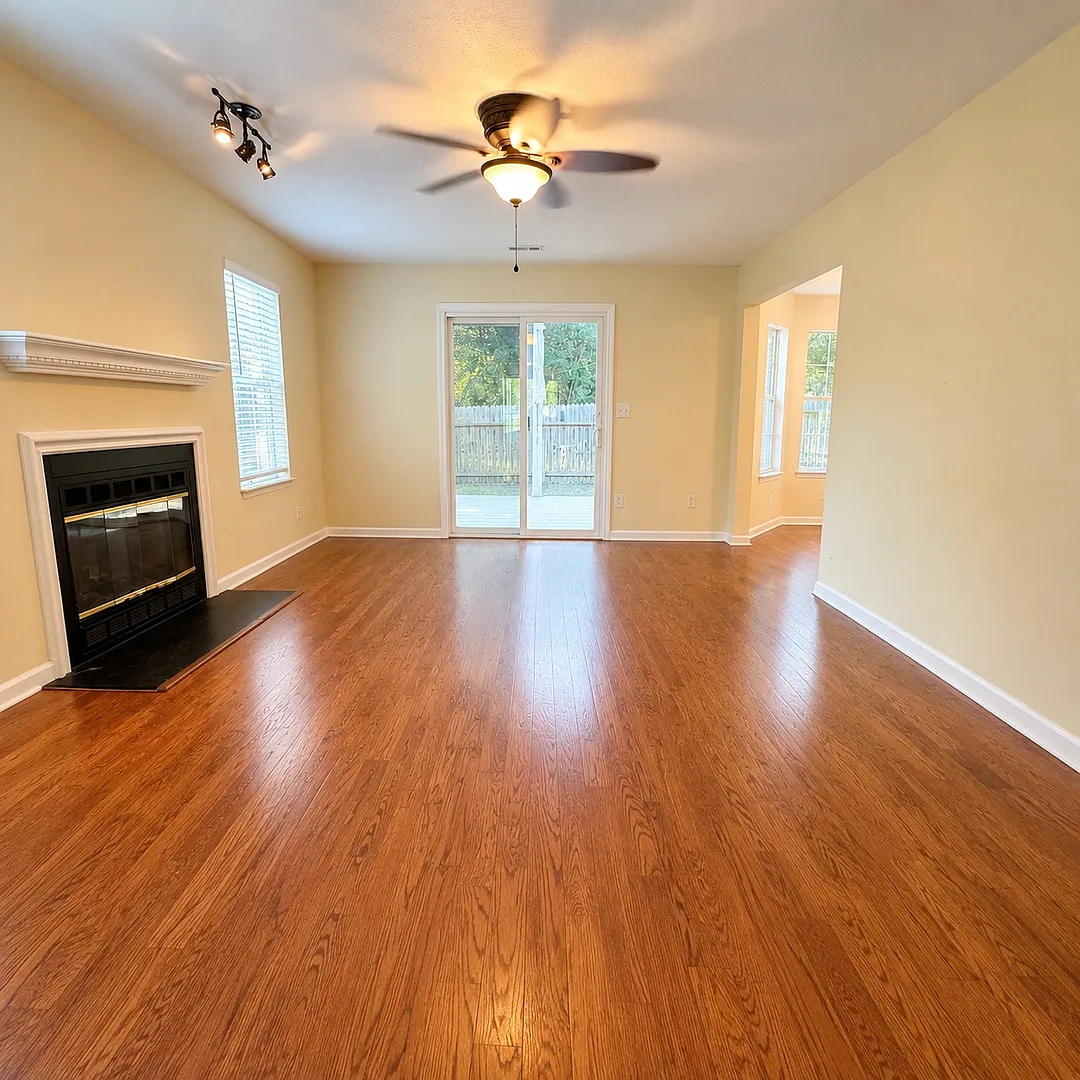 5952 Colchester Dr! — Photo 3