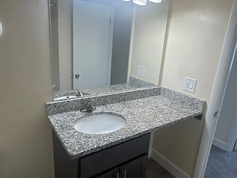 3331 Hewitt Ave #1 — Photo 112