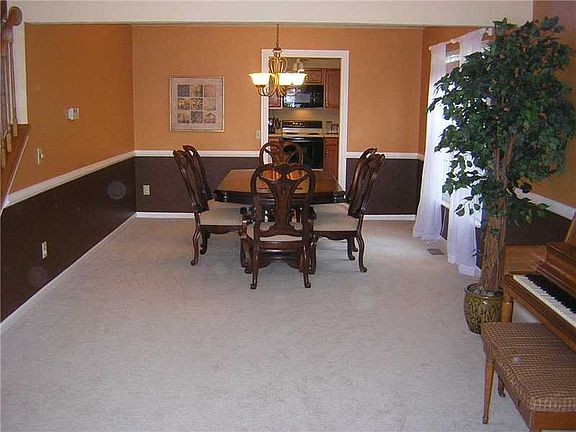 4th image of 6605 Antelope Ln