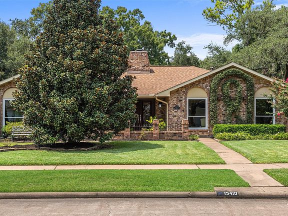 3rd image of 15410 Cobre Valley Dr