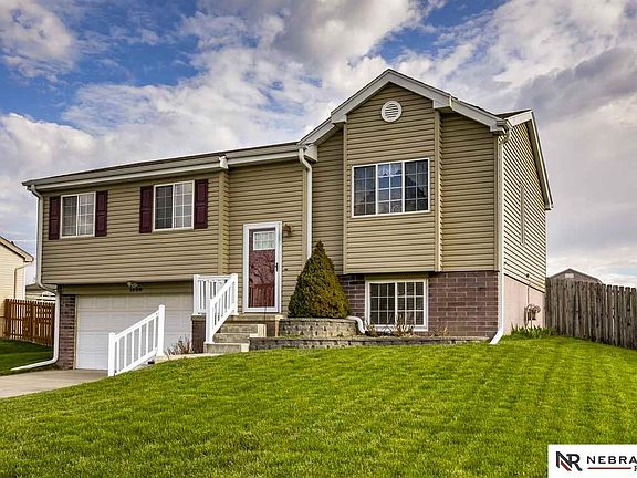 2nd image of 1608 Hogantown Dr