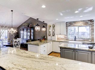 11814 Cedar Pass Dr, Houston, TX 77077