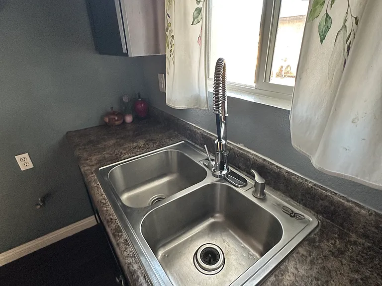 1056 S Townsend Ave #2 — Photo 11