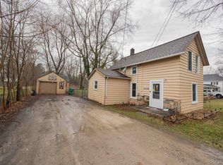 8908 Augusta St, Willis, MI 48191