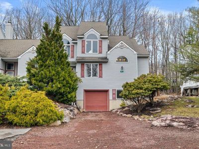 81 Laurelwoods Dr, Lake Harmony, PA, 18624