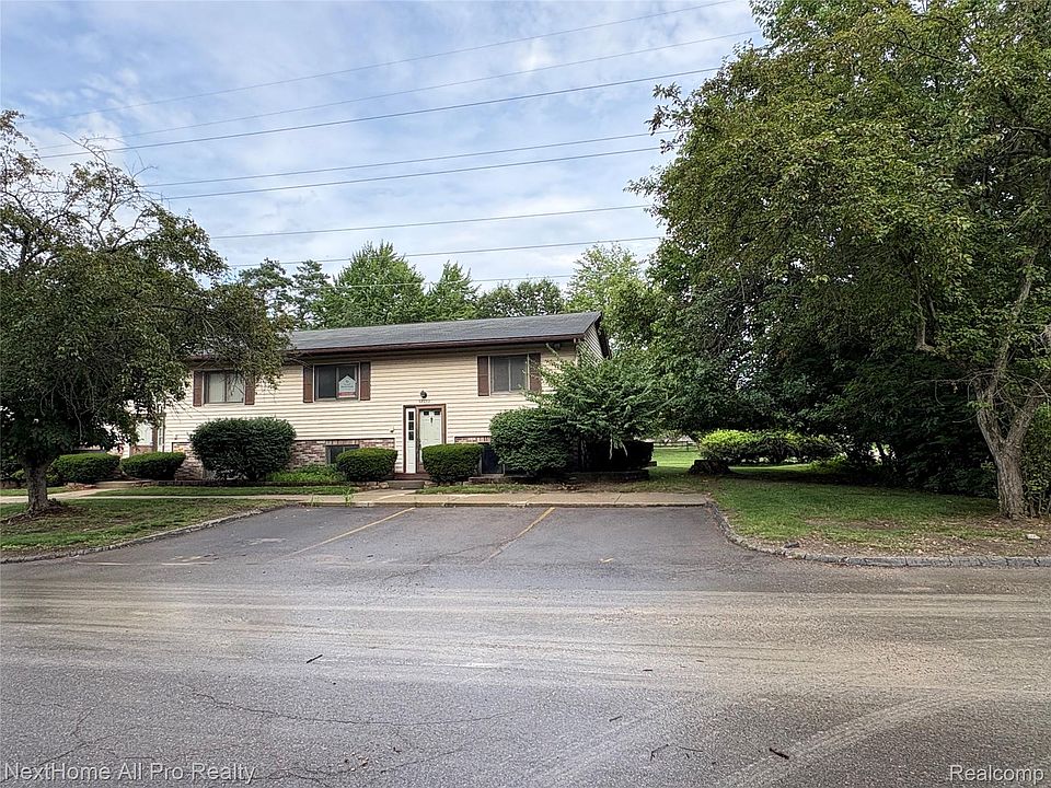 1st image of 38032 Hixford Pl