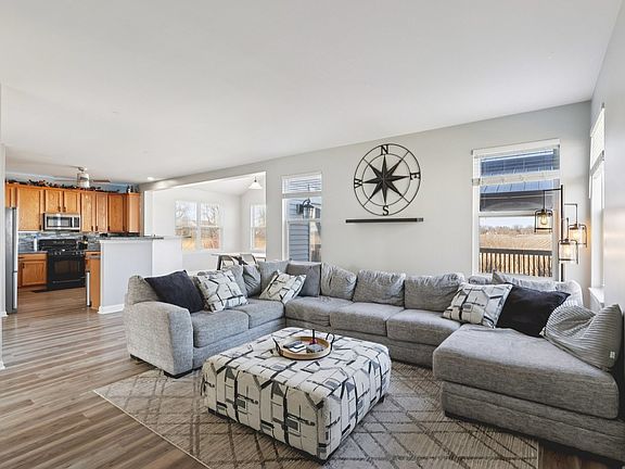 3rd image of 2741 Haydn St