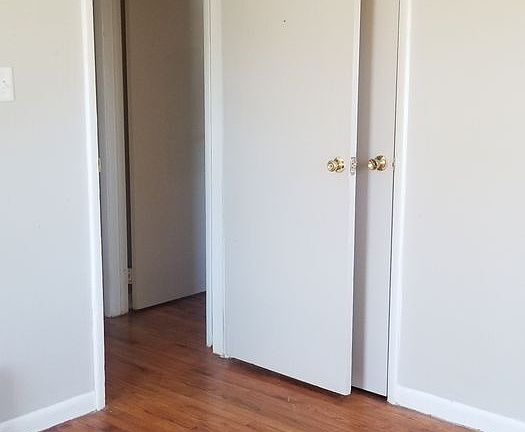 5th image of 1057 Parkview Dr