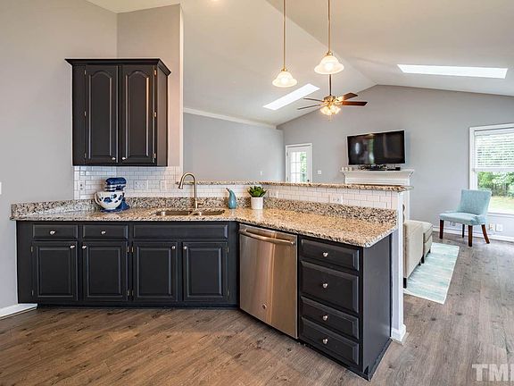 3rd image of 5808 Mountain Island Dr