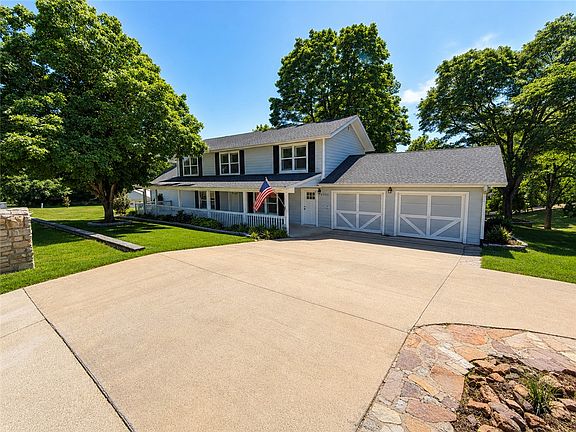 2nd image of 21385 Griggs Rd
