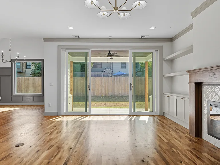 3921 S Madison Ave — Photo 50