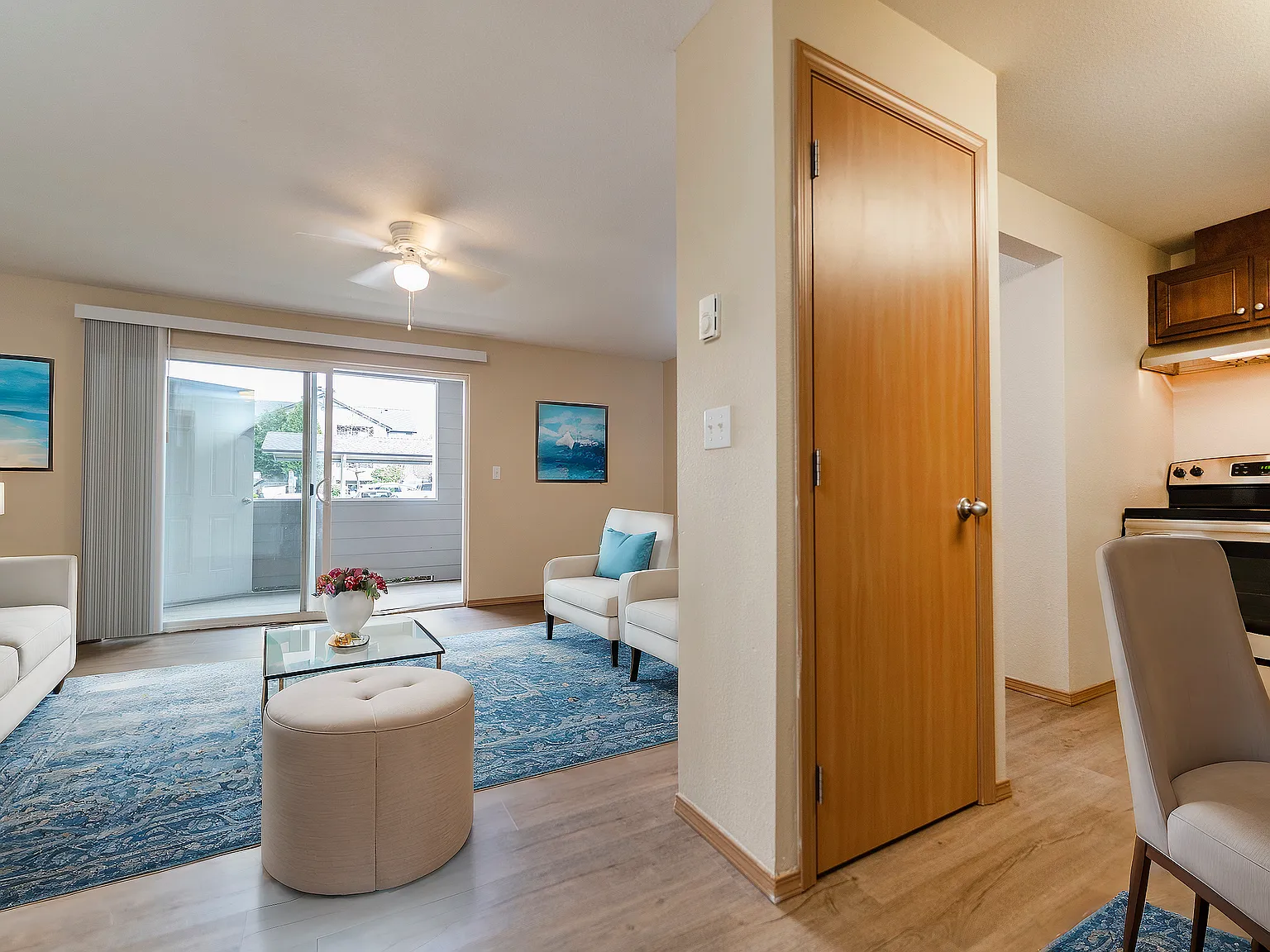 Windsor Square Apartments — Photo 4