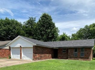 624 Queens Rd, Muskogee, OK 74403