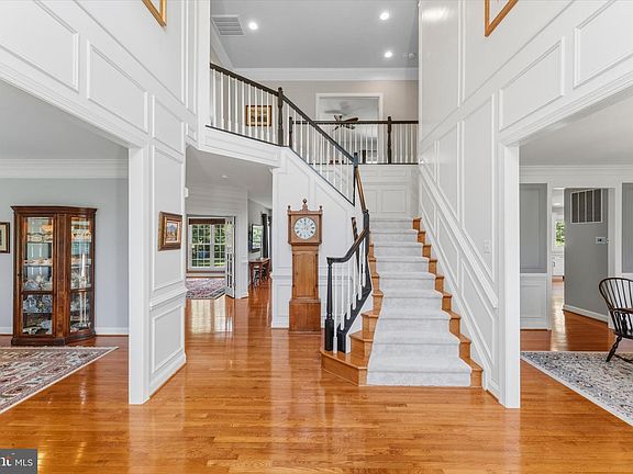 4th image of 16555 Chestnut Overlook Dr