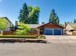 1250 Cedar Ridge Dr, Eugene, OR 97401