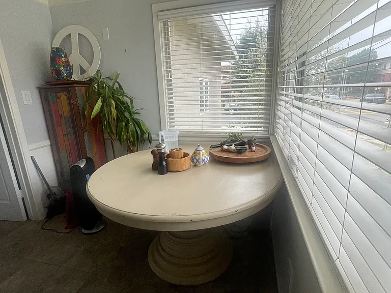 8630 Stanmoor Dr — Photo 10