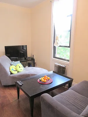 Rented by Brickwood Realty | media 10