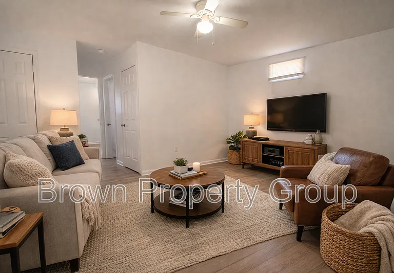 714 Eva Cir — Photo 8