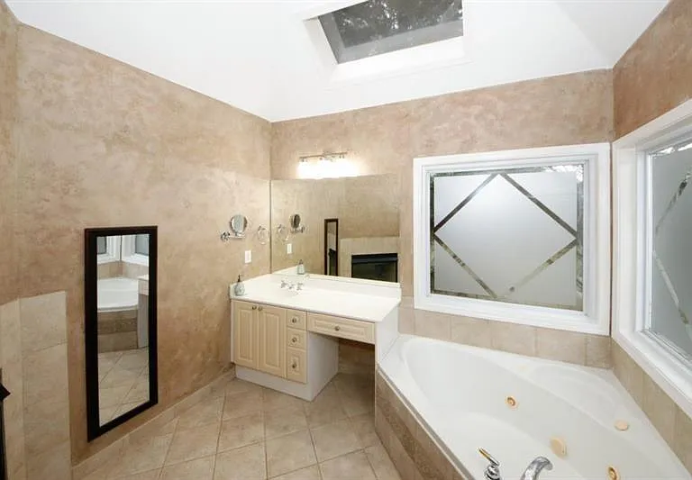 1354 Brookhaven Village Cir NE — Photo 36