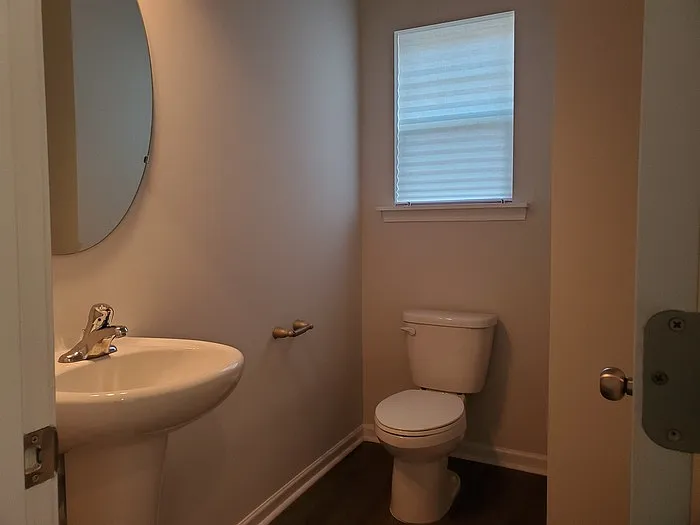 2 bed, 2.5 bath, 1557 sqft, $2,050 — Photo 4