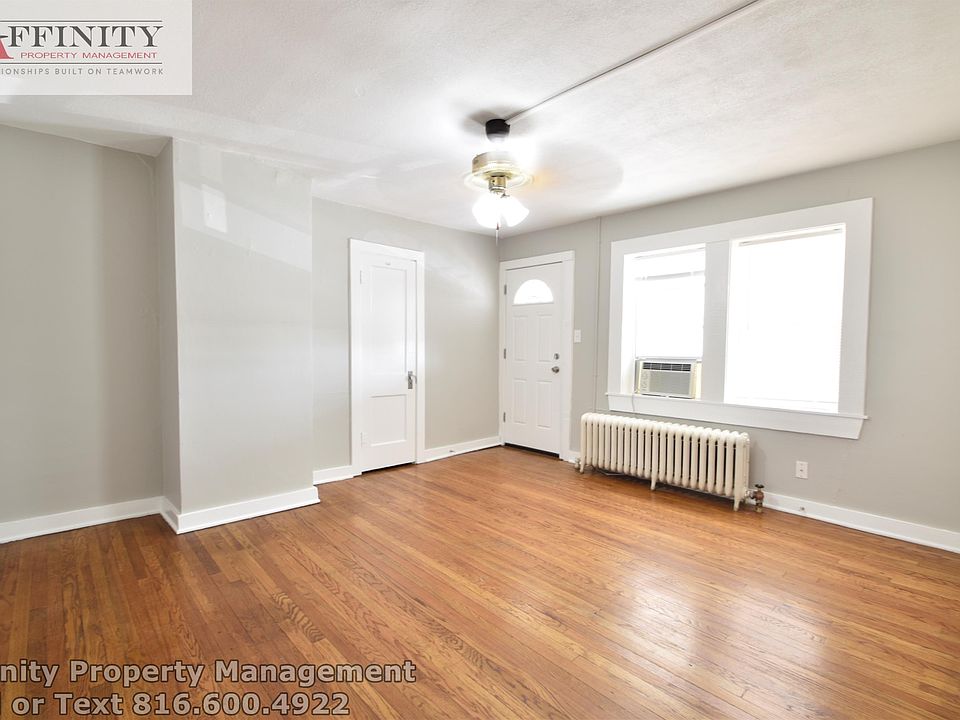 1st image of 2026 Erie St #10584287