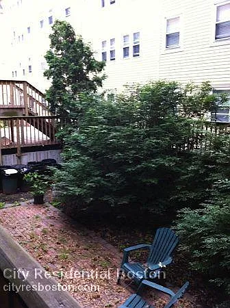 153 W 6th St #1 — Photo 14