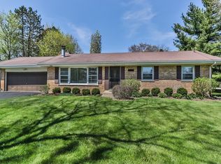 28088 N Lakeview Cir, McHenry, IL 60051