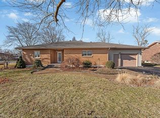 4 Elmwood St, Chatham Kent, ON N0P 2L0