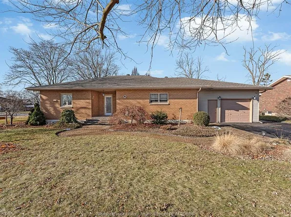 4 Elmwood St, Chatham Kent, ON N0P 2L0