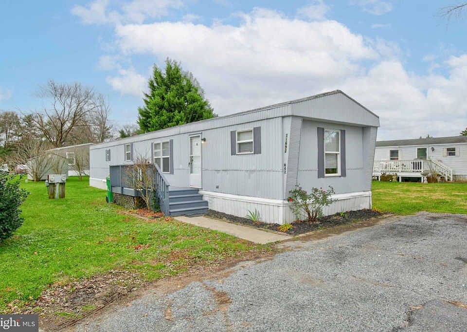 1st image of 31692 Sycamore Ct