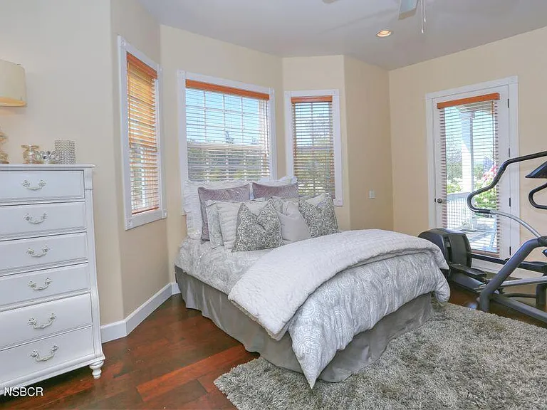 945 Old Ranch Rd — Photo 17