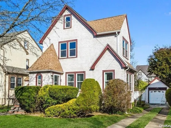 277 Spruce Street, West Hempstead, NY 11552