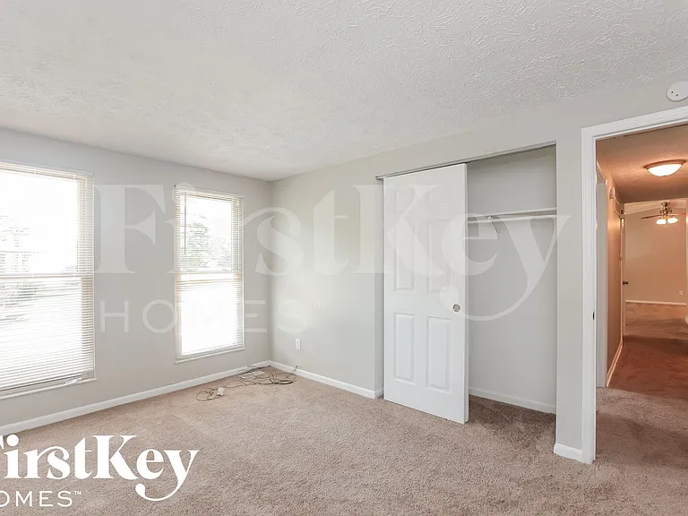 4124 Oil Creek Dr — Photo 8