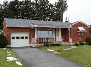 1845 Juniper Dr, Whitehall, PA 18052