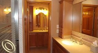 3rd image of 19156 Bainbridge Ave