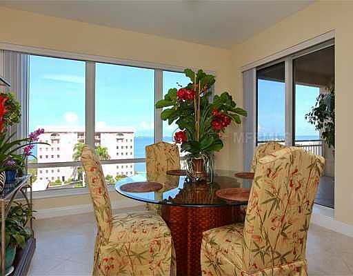 5th image of 35 Watergate Dr Suite 601