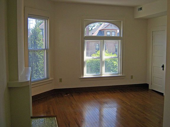 2nd image of 226 Buttles Ave Unit 1A