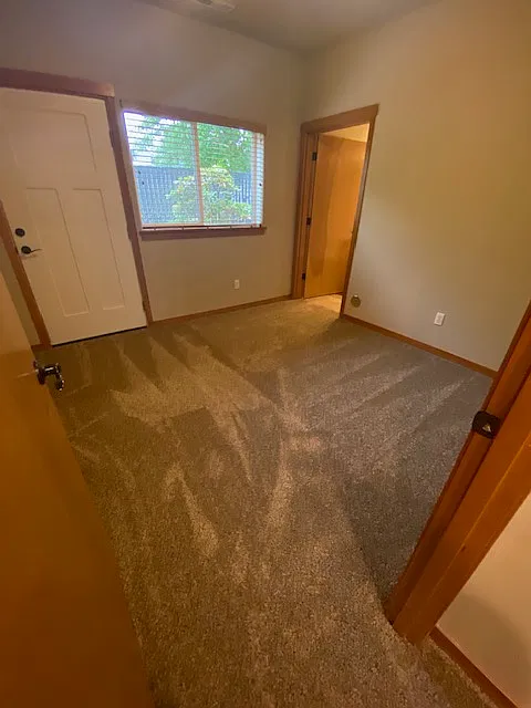 3 bed, 3.5 bath, 2155 sqft, $2,200 — Photo 4