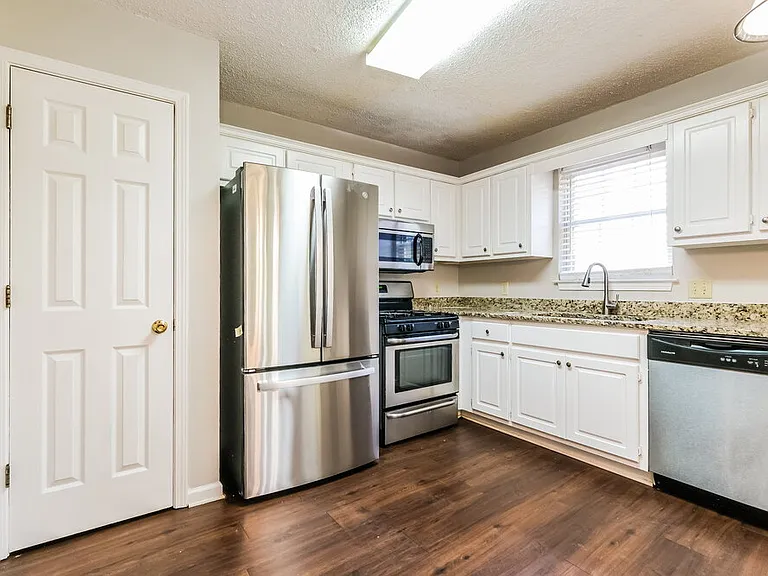 2991 Dalton Ln — Photo 9