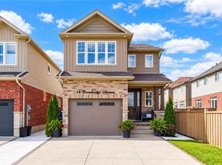 18 Crossbridge Ave, Kitchener, ON N2A0J9