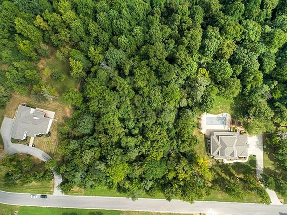 5th image of 8640 S Waterford Dr