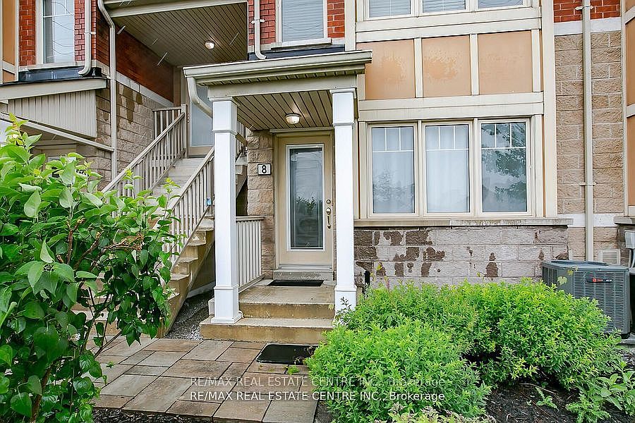 1st image of 3985 Eglinton Ave W Unit 8
