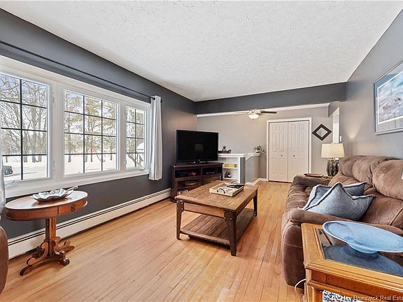 2nd image of 6 Killarney Rd