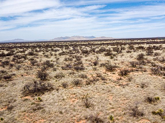 4th image of E Cochise Trl #86